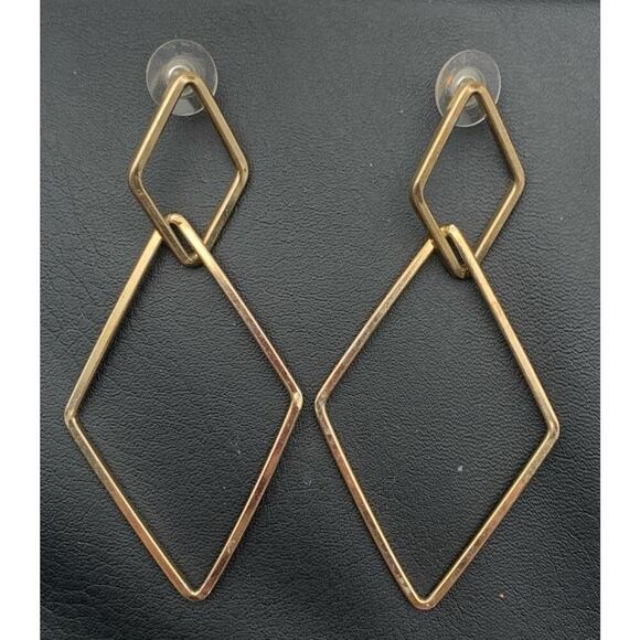 Lot Of 3 Pairs Of Unique Gold Tone Dangle Pierced Earrings - Picture 5 of 10